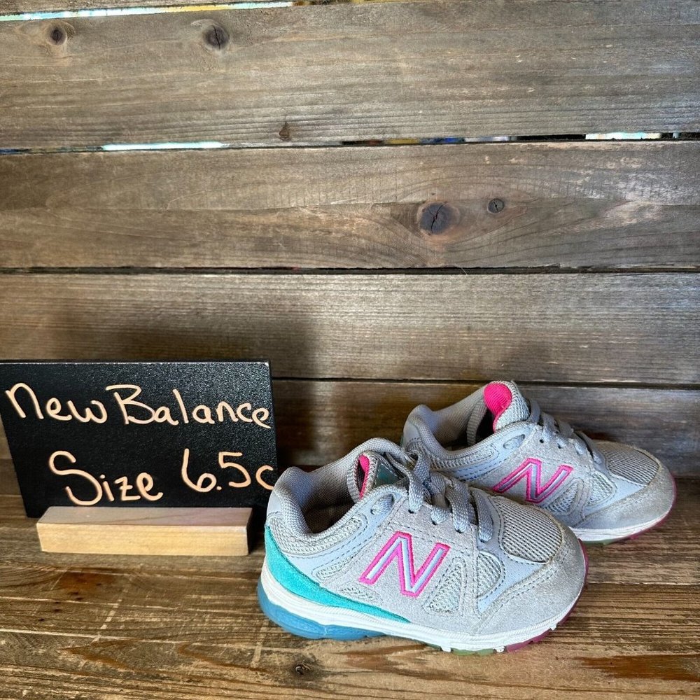 Childrens Little Kids New Balance 888v1 Gray Suede Shoes Sneakers Size 6.5 C GUC